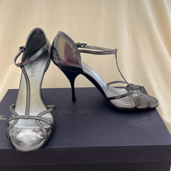 Prada Heels - Picture 4 of 15